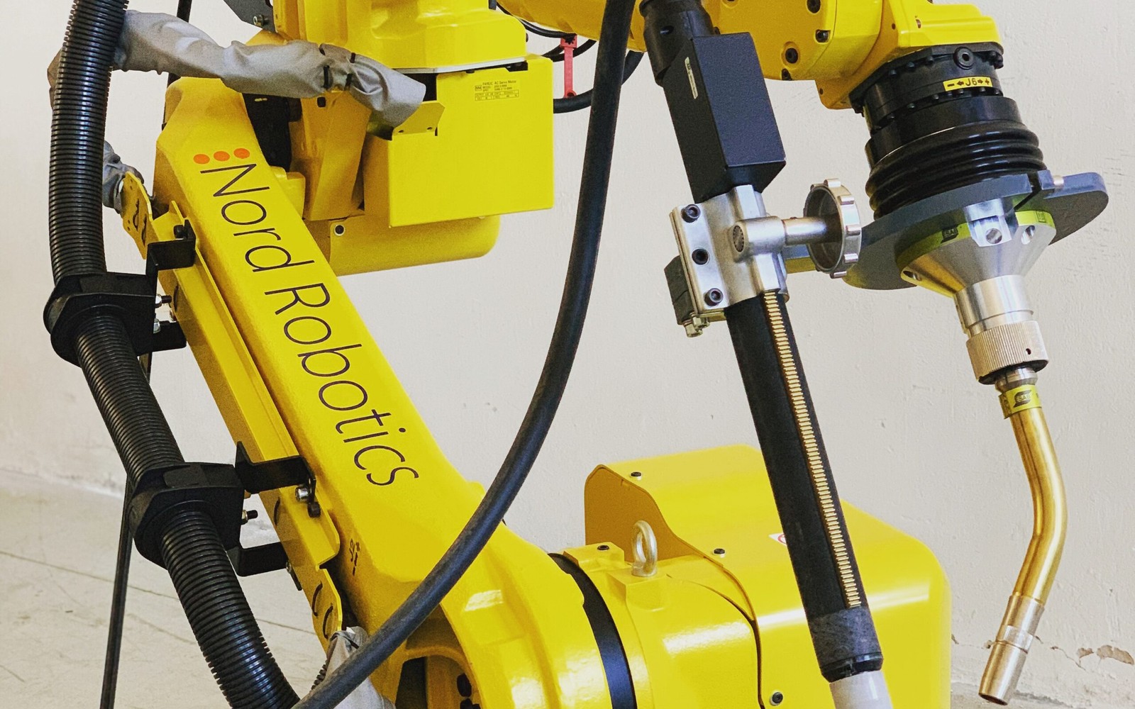 FANUC M-410iC Palletizing Robot Financing